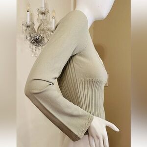 LULU  TOP Size m NWT